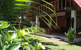 Alumbung Cottages