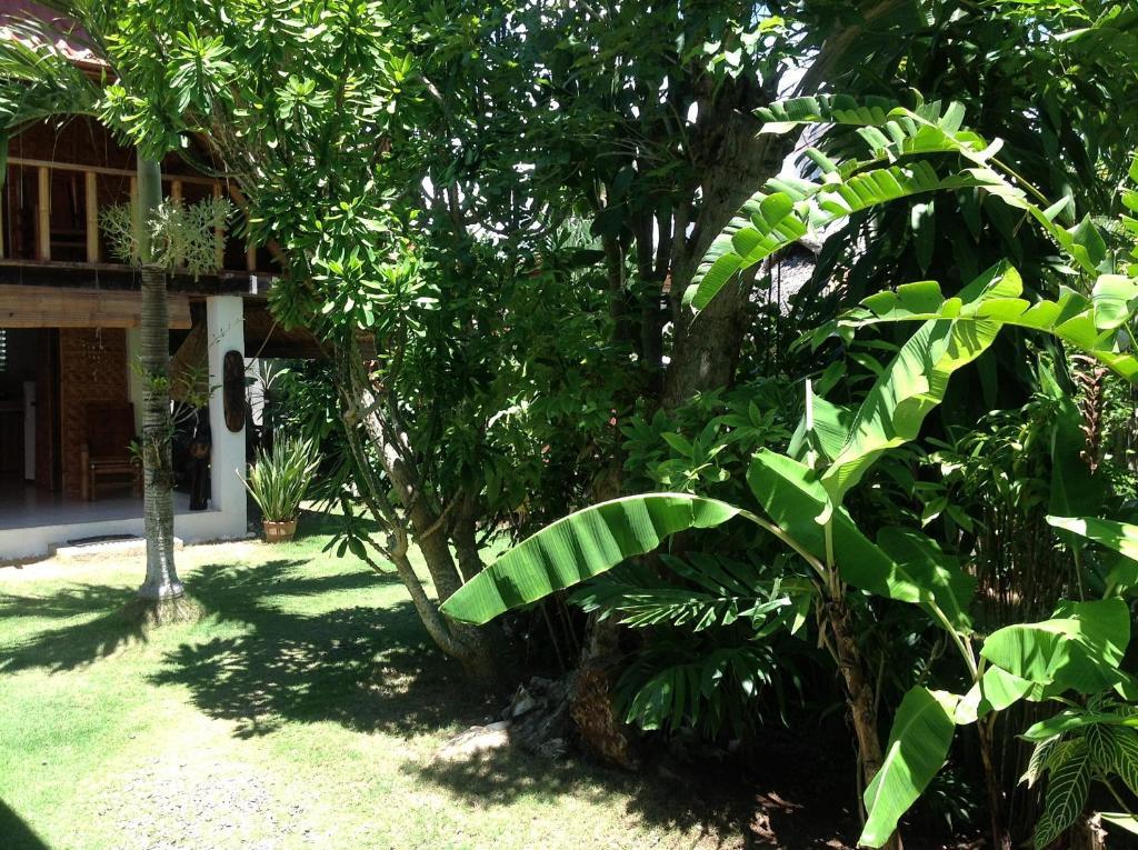 Alumbung Cottages Panglao-stad Buitenkant foto